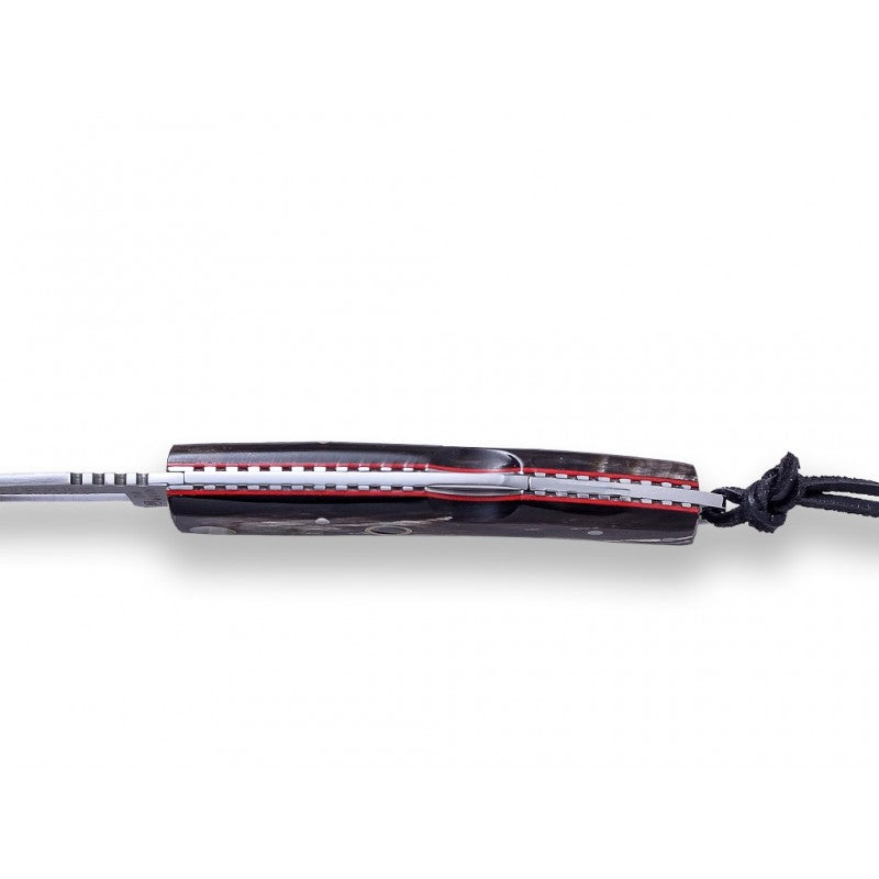 Coltello tascabile in corno di bufalo e madreperla 7,5cm